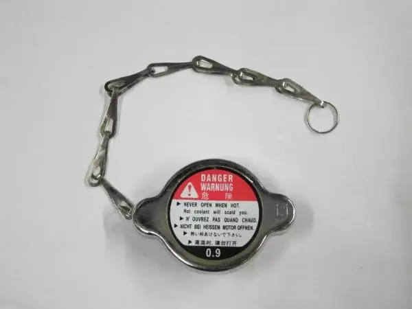 Speciální Cena Víčko vodního chladiče Jap Parts 0,9bar - 32mm malé