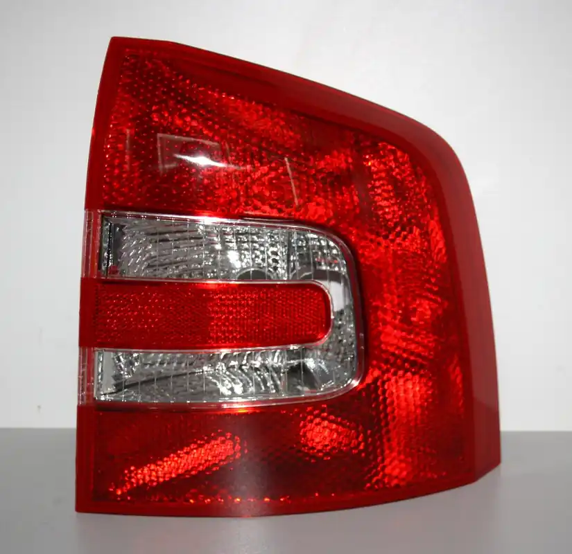 Akční Cena Pravé zadní světlo Octavia II kombi 1Z9945112B - TYC