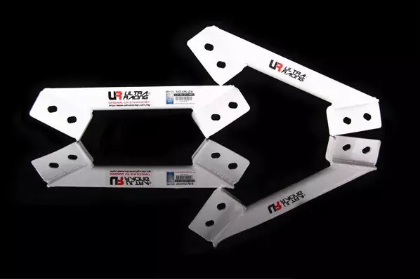 Rozpěrná tyč Ultra Racing Toyota Supra Mk4 JZA80 2JZ (93-98) - zadní spodní výztuhy Nová Kolekce