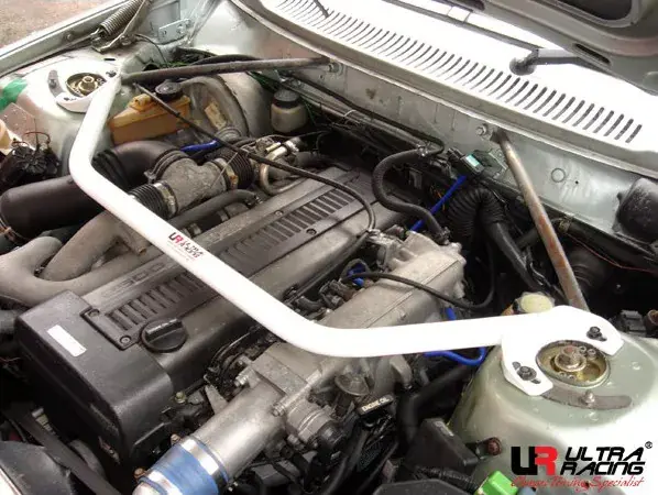 Akce Rozpěrná tyč Ultra Racing Volvo 240 - přední horní