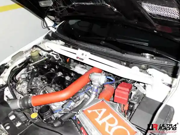 Odeslání Ihned Rozpěrná tyč Ultra Racing Mitsubishi Lancer Evo 10 X - přední horní