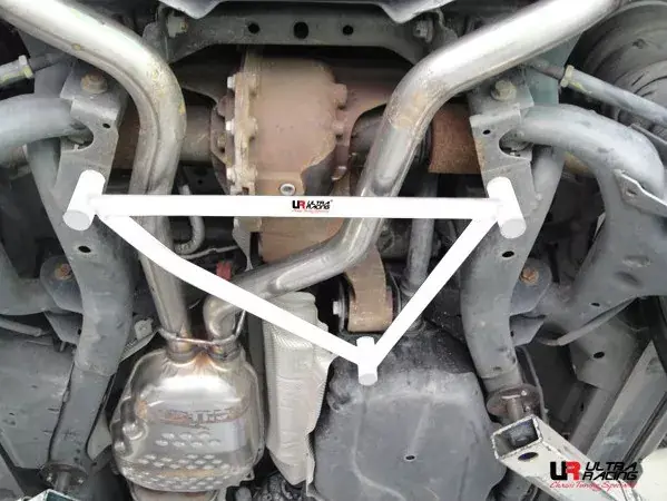 Hit Sezóny Rozpěrná tyč Ultra Racing Land Rover Range Rover Sport V8 4.4 (05-) - zadní spodní výztuha