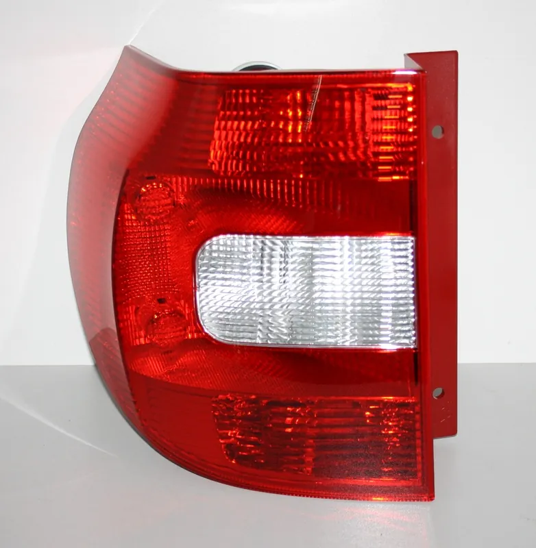 Levé zadní světlo pro Škoda Yeti 5L0945111 - Visteon-Autopal Horká Nabídka