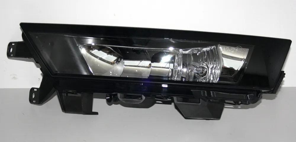 LP mlhové světlo Škoda Rapid facelift 5JA941699D - Hella Kup Teď