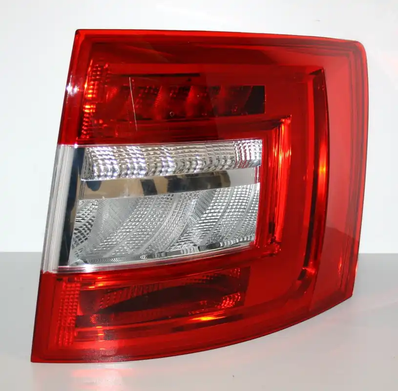 Pravé zadní LED světlo Octavia III kombi po faceliftu 5E9945112B - Autopal Cenově Výhodný