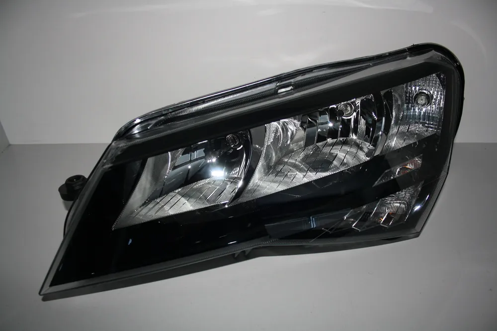 Nízká Cena Levý světlomet H7+H7- Škoda Superb III