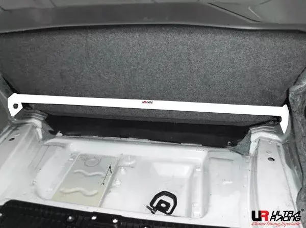 Rozpěrná tyč Ultra Racing BMW E90 320i (05-) - zadní horní Novinka