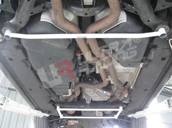Rozpěrná tyč Ultra Racing Porsche Cayenne 958 3.0 V6 4WD (10-) - zadní spodní Nejlepší Cena