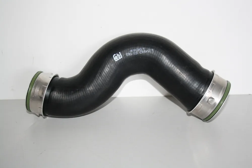 Cenově Výhodný Trubka spojovací mezi turbo a intercooler 1K0145832B - Febi
