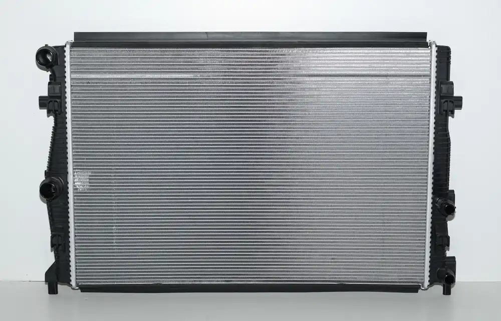 Cenově Výhodný Chladič vody 650x457x27mm 5WA121251L - originál