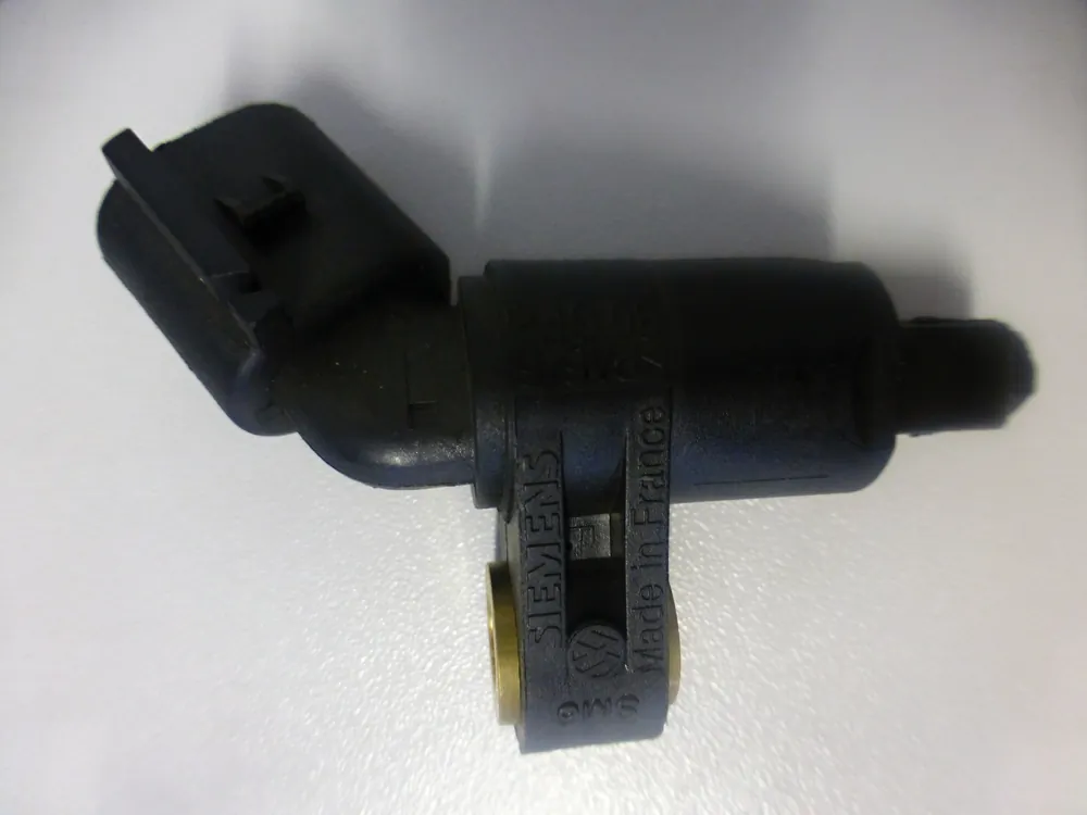 Snímač ABS - levý přední - 1J0927803 Výhodná Nabídka