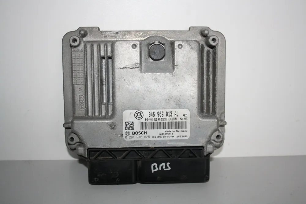Jednotka motoru 045 906 013 AJ Nakupujte Hned