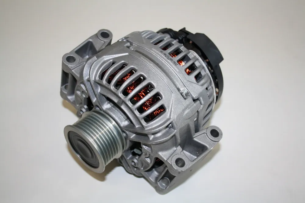 Omezená Nabídka Alternátor BOSH 06B903016AB 1,8/2,0 TSI
